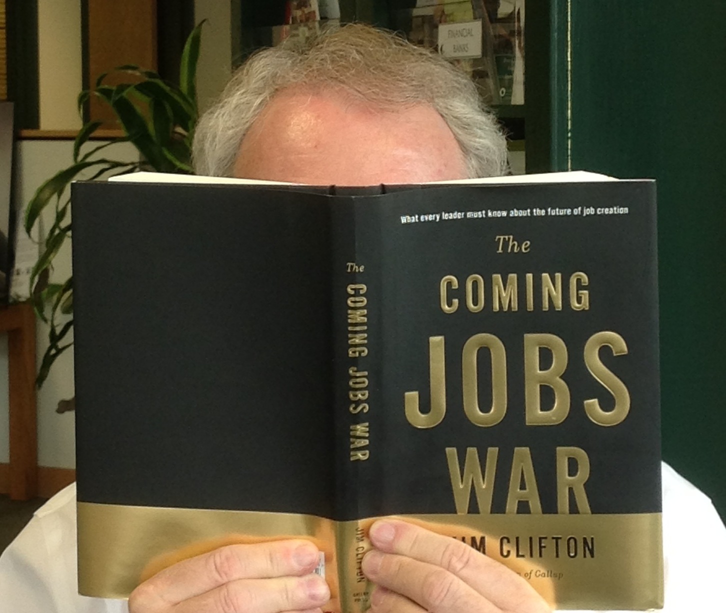 https://www.fortcollinschamber.com/clientuploads/Photos/Photo of David Reading The Coming Jobs War 2.JPG